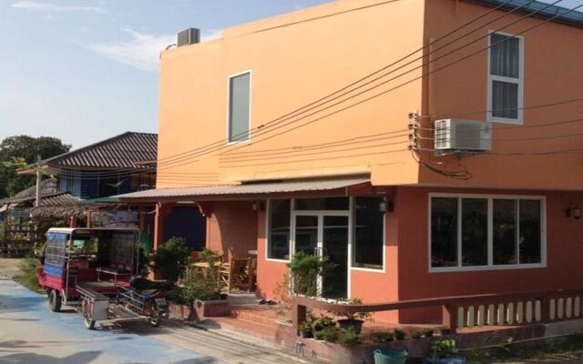 Palm Inn Lipe