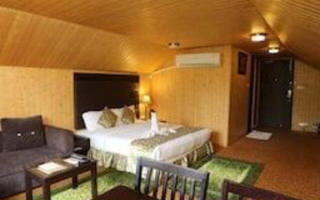 Hotel Pine Spring Gulmarg