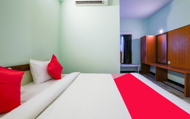 Raja Residency by OYO Rooms