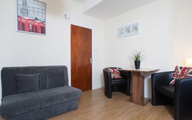 Private Studio in Harrow Flat 3