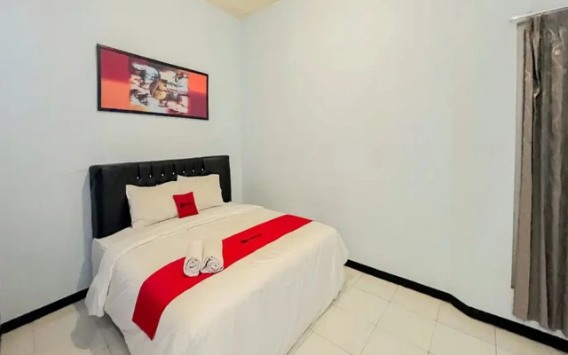 RedDoorz Syariah near RSUD Tuban