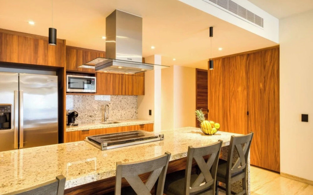 Group Apt #13 #16, no View, 3br, 12 pax