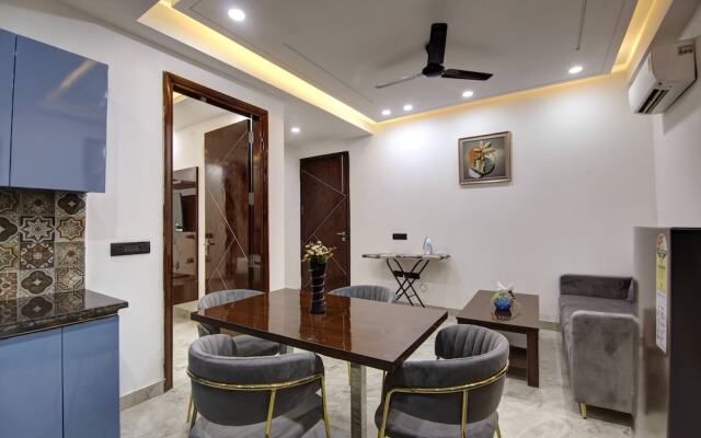 Lime Wood Stay Near Huda City Centre