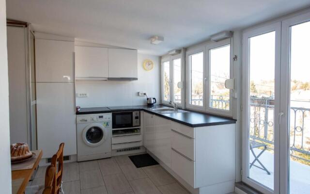 au-dessus du jardin appartement climatisé