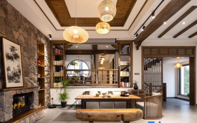 Wuyuan Mishu·Shiguang Homestay (County Center Xiangao Ancient City)