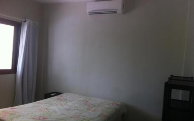 Apto em Condomínio Brisas do Amor