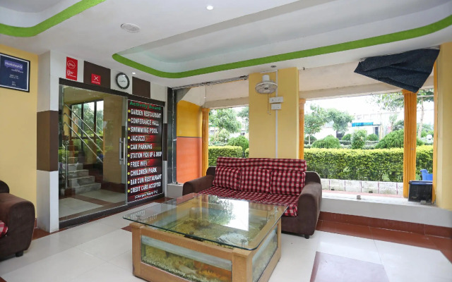 OYO 8256 Amantran Resort