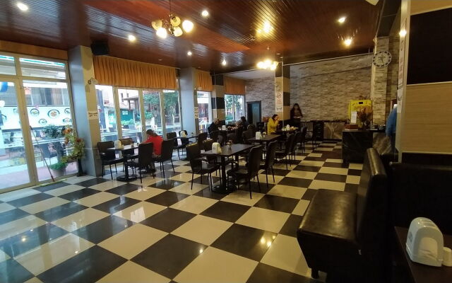 Kleopatra Bebek Hotel