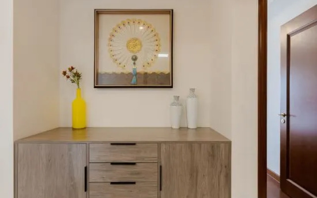 Yanshe Hotel (Meishan Huanglongxi Evergrande Jinbi Tianxia)