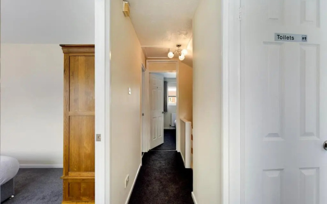 Tranquil Telford Retreat - 3 Bedroom House