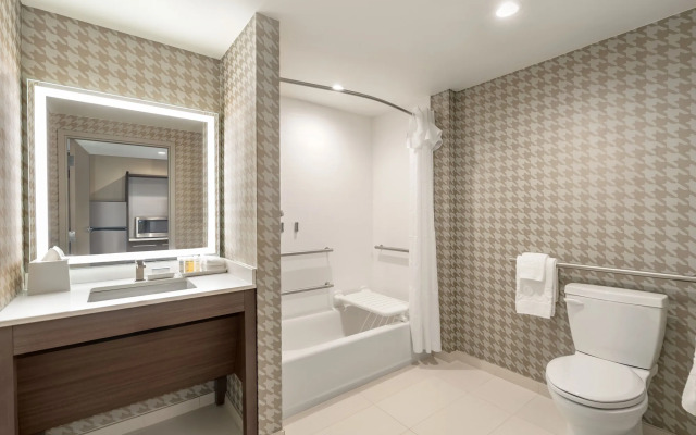 Home2 Suites By Hilton Woodland Hills