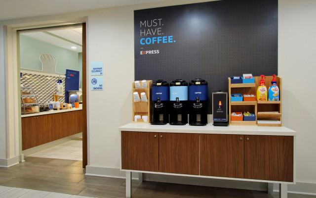 Holiday Inn Express Columbus South - Obetz by IHG