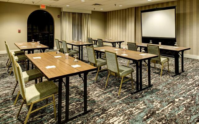 Embassy Suites Williamsburg