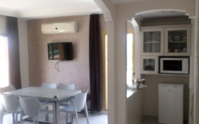 Amina Resort & Spa