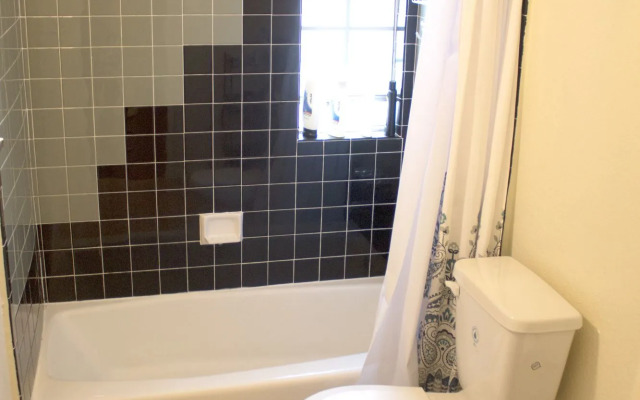 Franklin Ave Apartments