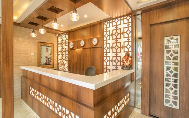 OYO 13786 Rekha Residency