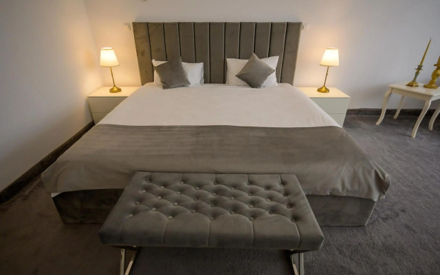 Hotel Queen Vera