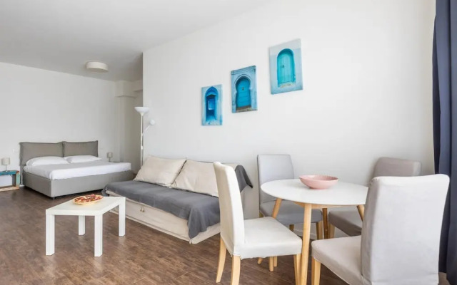 Largo Molina Studio II by Wonderful Italy