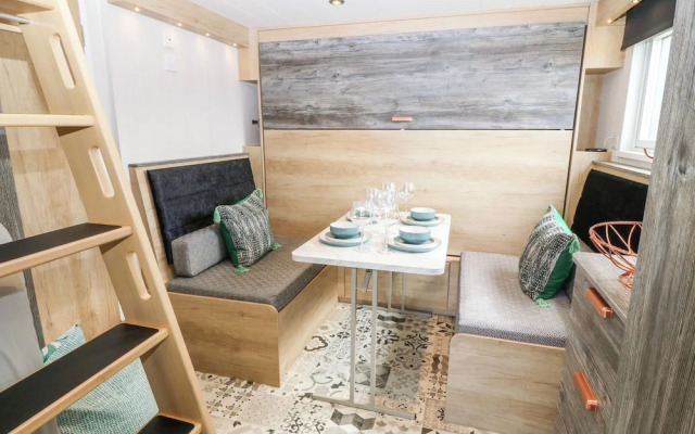 Posh Pod