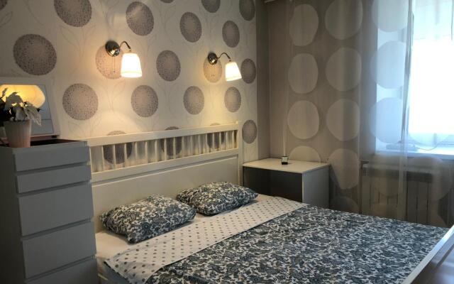 AS (ЭС) на улице Адоратского