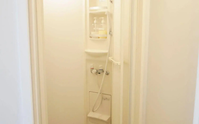 IRORI Nihonbashi Hostel and Kitchen