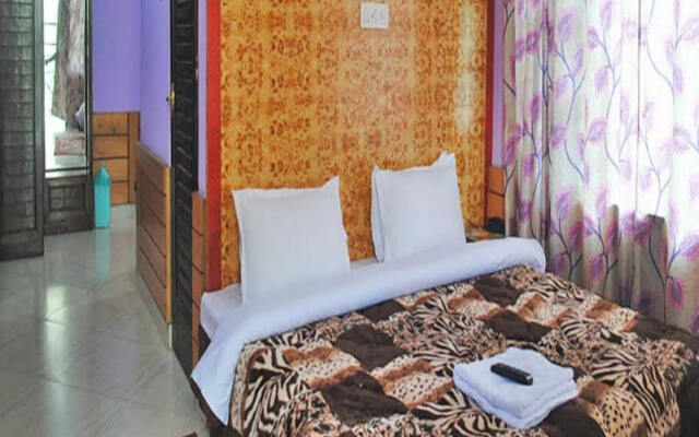 Hotel Bhagsu Heights