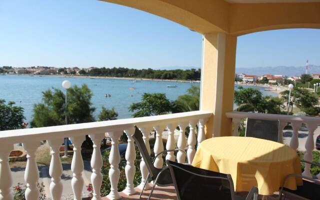 Apartments Dernaj