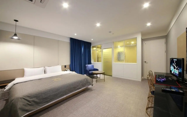 Gimpo Assem Hotel