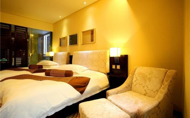 Plaza of Westcity Hotel