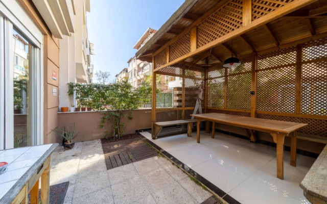 Stylish Duplex With Garden and Gazebo in Muratpasa
