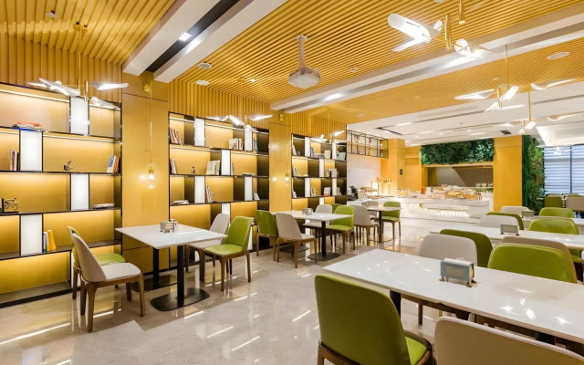 Atour Hotel Yangzhou Ancient Canal Dongguan Street