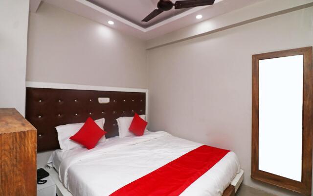 OYO Flagship 45455 Hotel Siddahant Palace