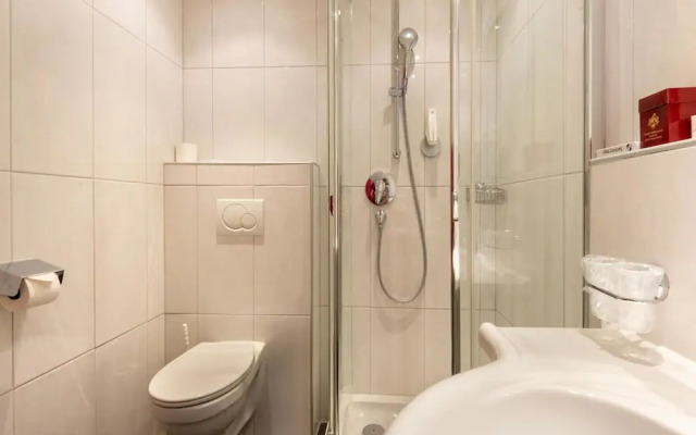 Nice Apartment in Langenfeld With Garden