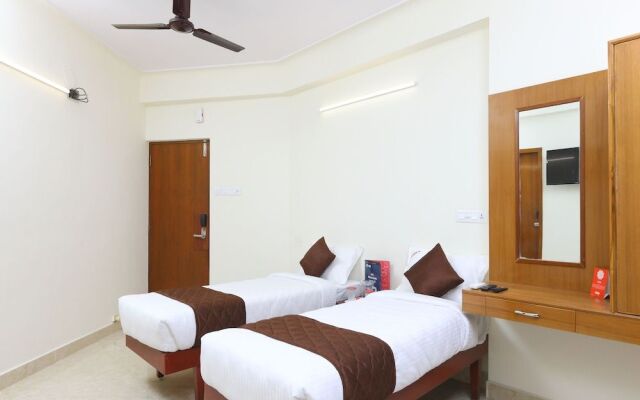 OYO 11433 Kishore Inn