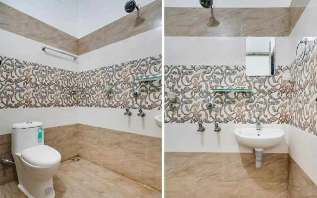 Oyo Flagship 702272 Vaishnavam Residency