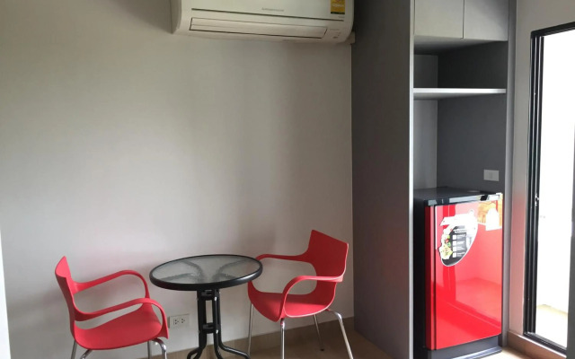 Aparthotel Live at Home Sukhumvit 105