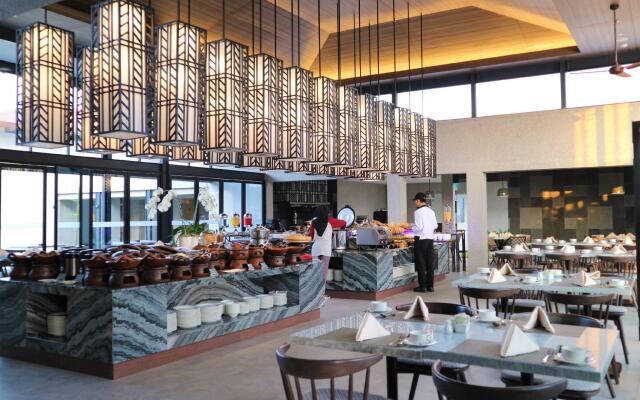 Hotel Santika Garut