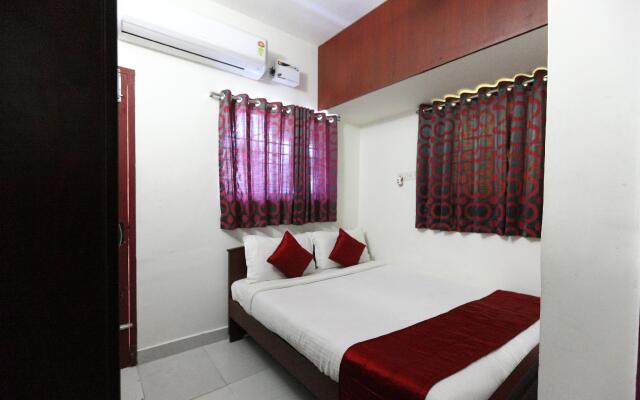 OYO 7576 Varuna Inn