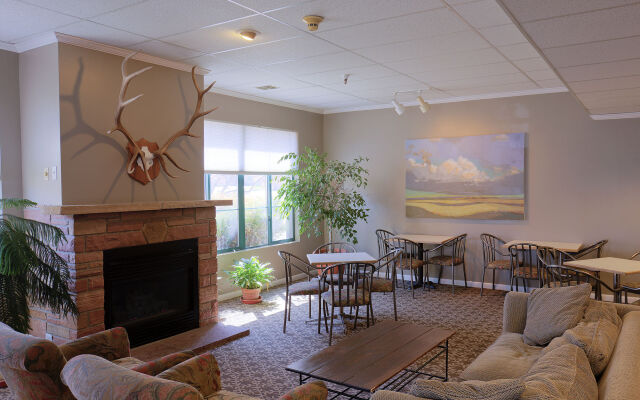 The Great Falls Inn by Riversage