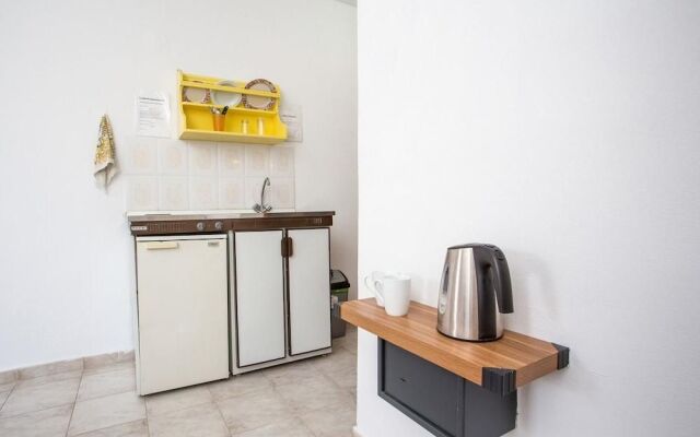 Lisabeth Studio Apartments