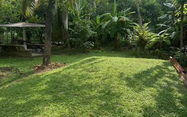 Airport Green Villa
