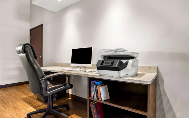 Best Western Sawtooth Inn & Suites