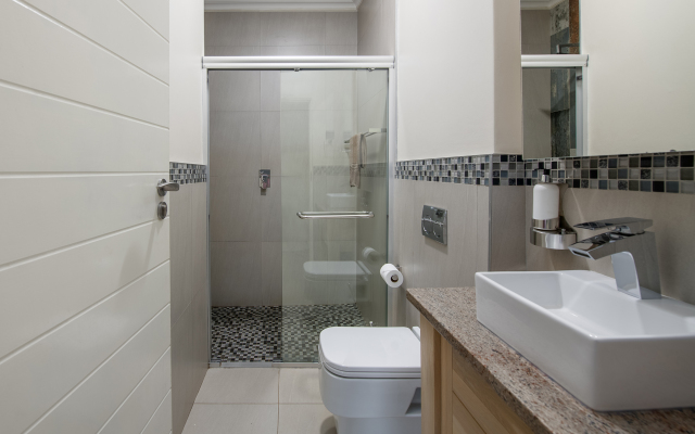 Cayley Mountain Resort