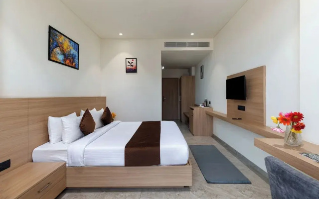 7 Rays Hotel