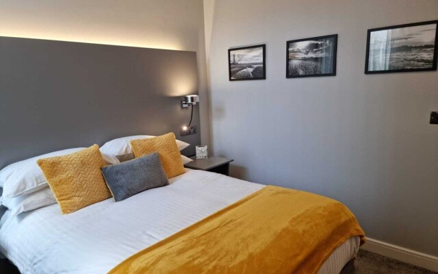 Sundown Holiday Apartment by Sasco