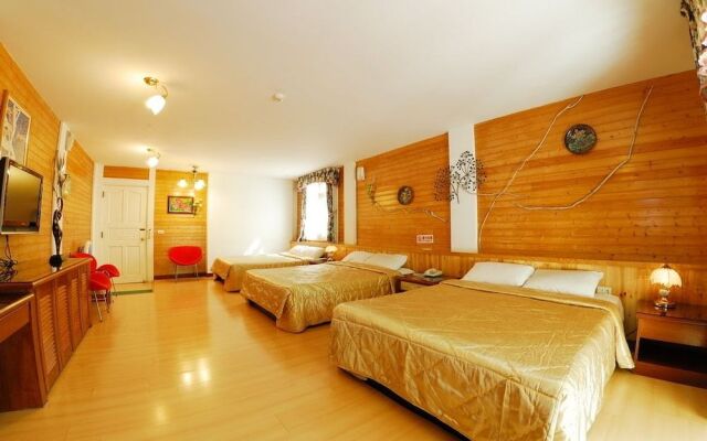 shinmingshan holiday inn