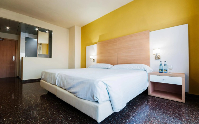 Hotel Fontana Plaza