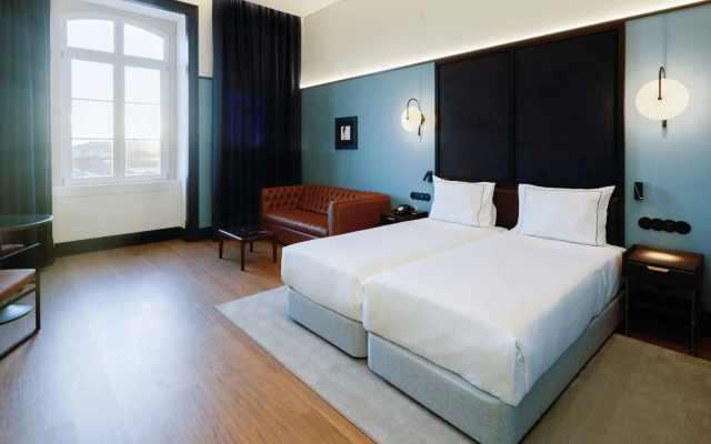 The Editory Riverside Hotel, an Historic Hotel
