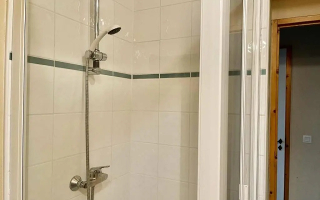 Résidence VALERIANE - 3 Pièces pour 7 Personnes 64