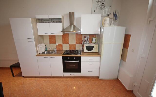 Family Apartment Mirela Borik